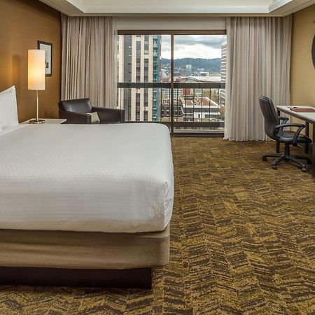 Doubletree By Hilton Portland Hotell Exteriör bild