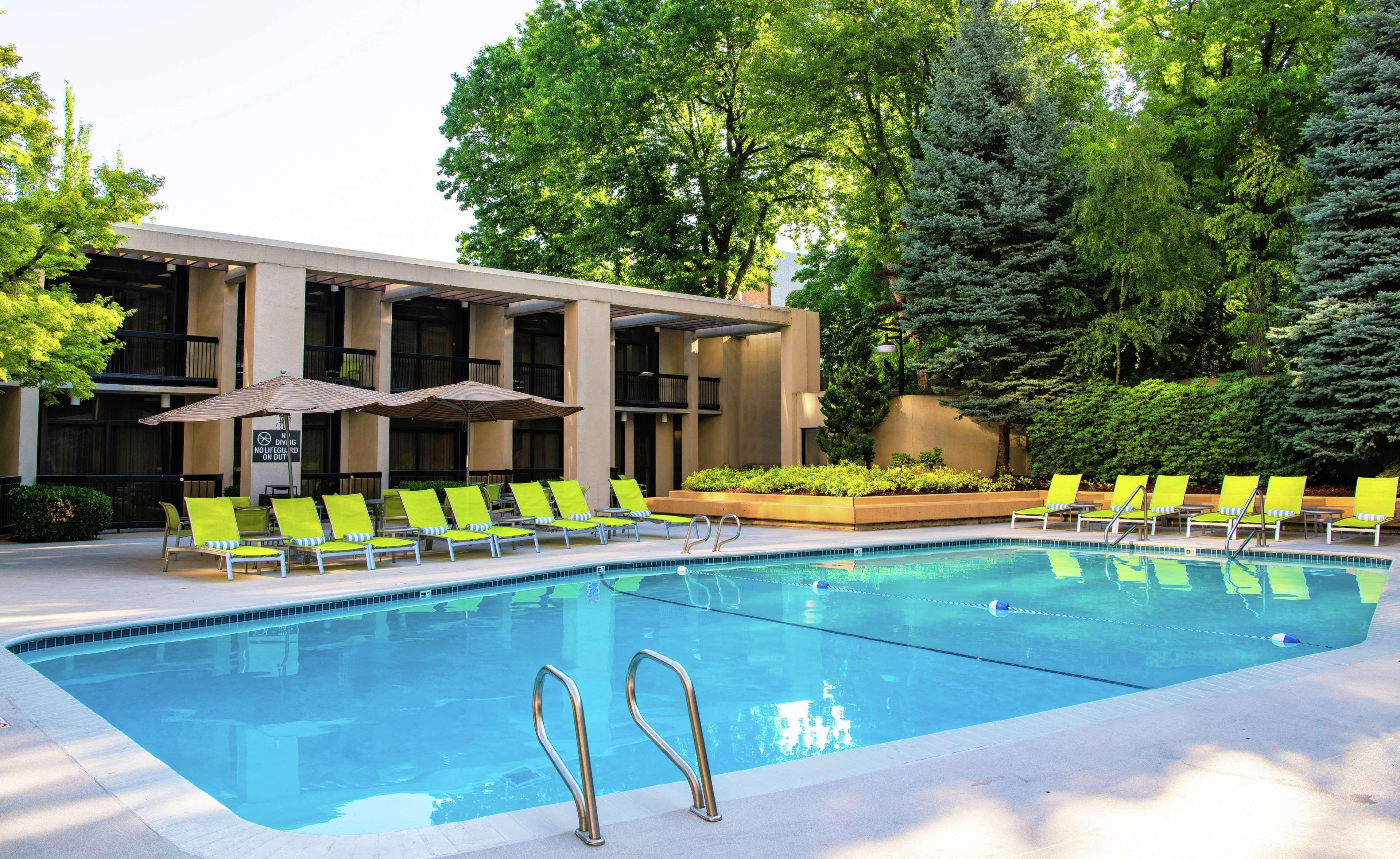 Doubletree By Hilton Portland Hotell Exteriör bild