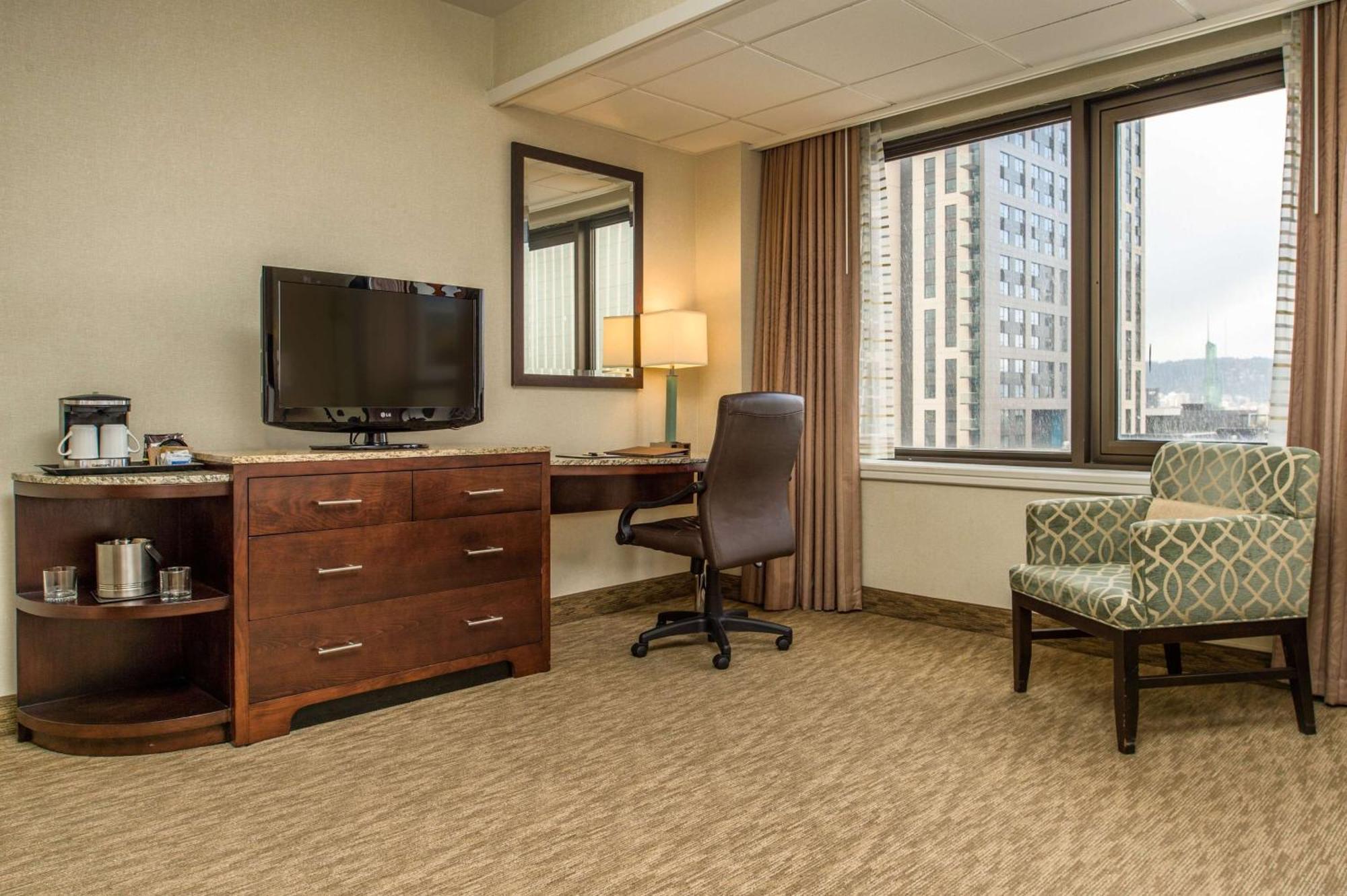 Doubletree By Hilton Portland Hotell Exteriör bild